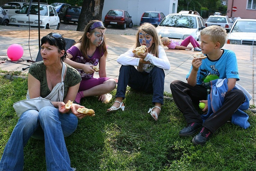 Gdańsk Siedlce: Dni Sąsiadów 2012 na placu przy ul. Kartuskiej i Ciasnej [ZDJĘCIA]