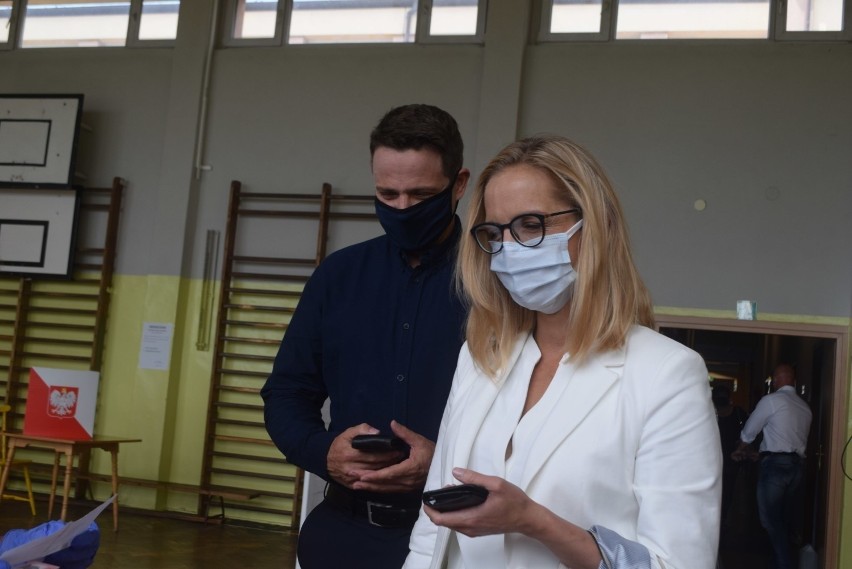 Rafał i Małgorzata Trzaskowscy zagłosowali w Rybniku 
Zobacz...