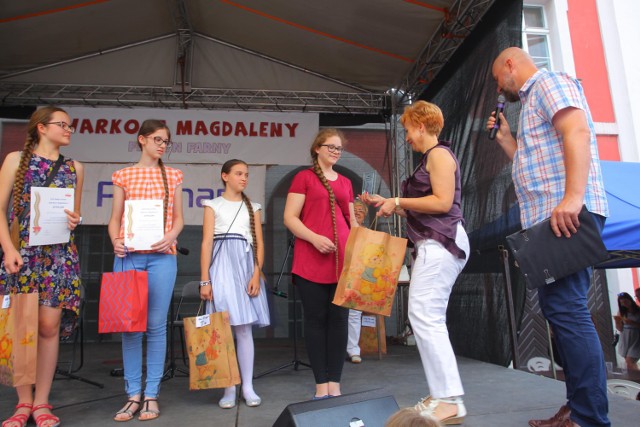 Warkocz Magdaleny co roku przyciąga poznaniaków i turystów na dziedziniec Urzędu Miasta Poznania.