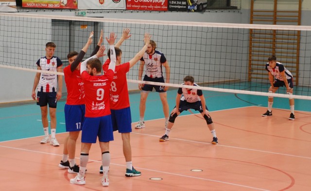 W ostatnim meczu sezonu 2023/24 siatkarze MKS Gamrat MOSiR Jasło przegrał z TS Volley Rybnik 1-3