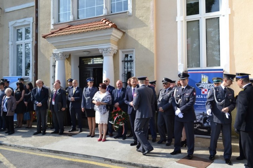 Święto 49 Bazy Lotniczej: Odsłonięcie pomnika pamięci lotników i pokaz sprzętu wojskowego