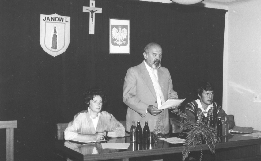 Tak wyglądała pierwsza sesja Rady Miasta i Gminy Janów Lubelski. Zobacz archiwalne zdjęcia