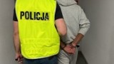 Dwa rozboje 19-latka w pół godziny w Zduńskiej Woli. Został zatrzymany przez policjantów, trafił do aresztu