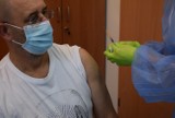 Koronawirus Gniezno. Ruszyły szczepienia w gnieźnieńskim szpitalu [FOTO]