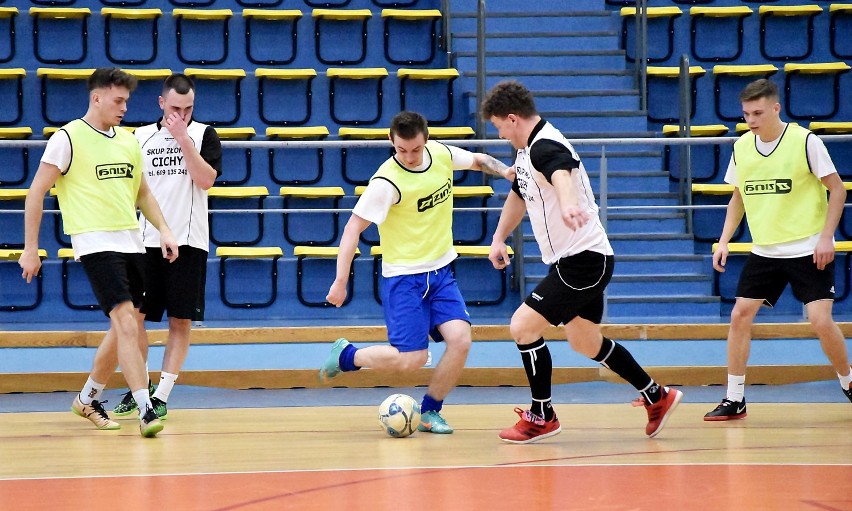 Pilska Liga Futsalu. Znamy już mistrza Ekstraligi. Kto na podium? Zobaczcie zdjęcia z meczów 13. kolejki