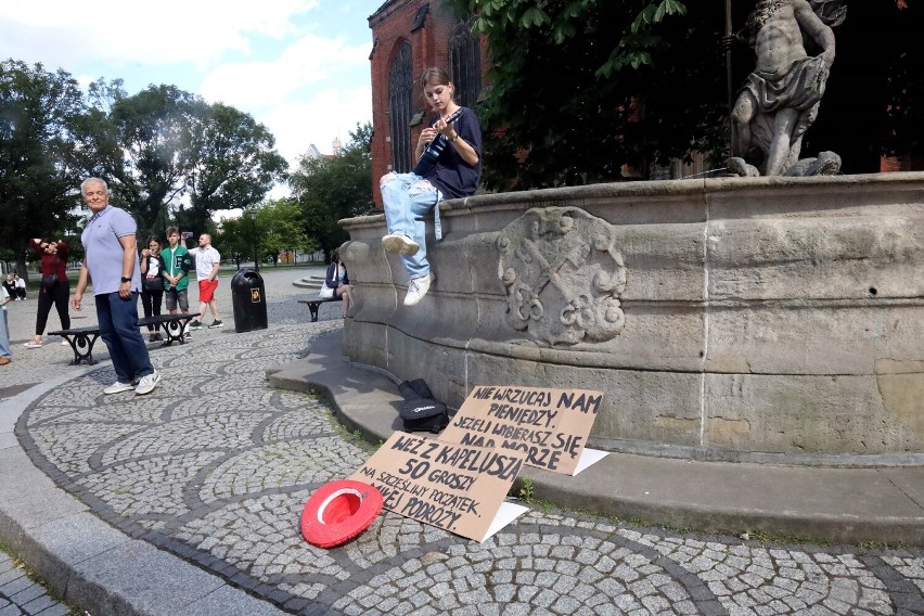 Flash Mob Klubu Gońca Teatralnego w Legnicy, zobaczcie zdjęcia