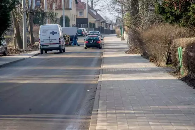 Jeszcze kilka tygodni temu mieszkańcy zebrali się, by zaapelować o otwarcie ulicy Chopina i Sienkieiwcza dla ruchu samochodów