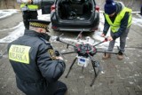 Straż Miejska w Dąbrowie Górniczej kupi drona, by sprawdzać, czym palą mieszkańcy. Zagłębiowskie gminy kupią też mobilne laboratoria 