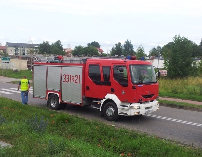 Zderzenie czterech aut na ulicy Obrońców Wybrzeża w Pruszczu Gdańskim