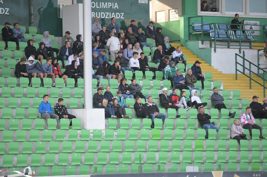 Kibice na meczu Olimpia Grudziądz - Warta Poznań