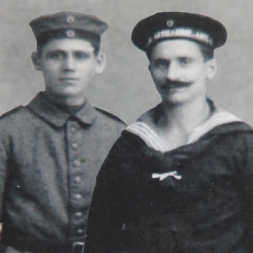 ppor. Józef Rajewski (z lewej) i mar. Jan Rajewski (z...