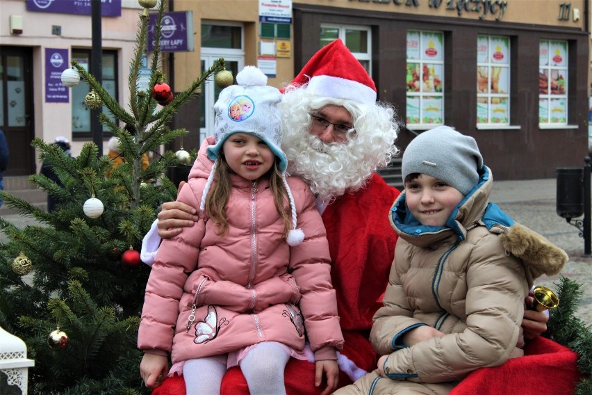 Trwa Staropolski Jarmark Bożonarodzeniowy w Łęczycy [ZDJĘCIA]