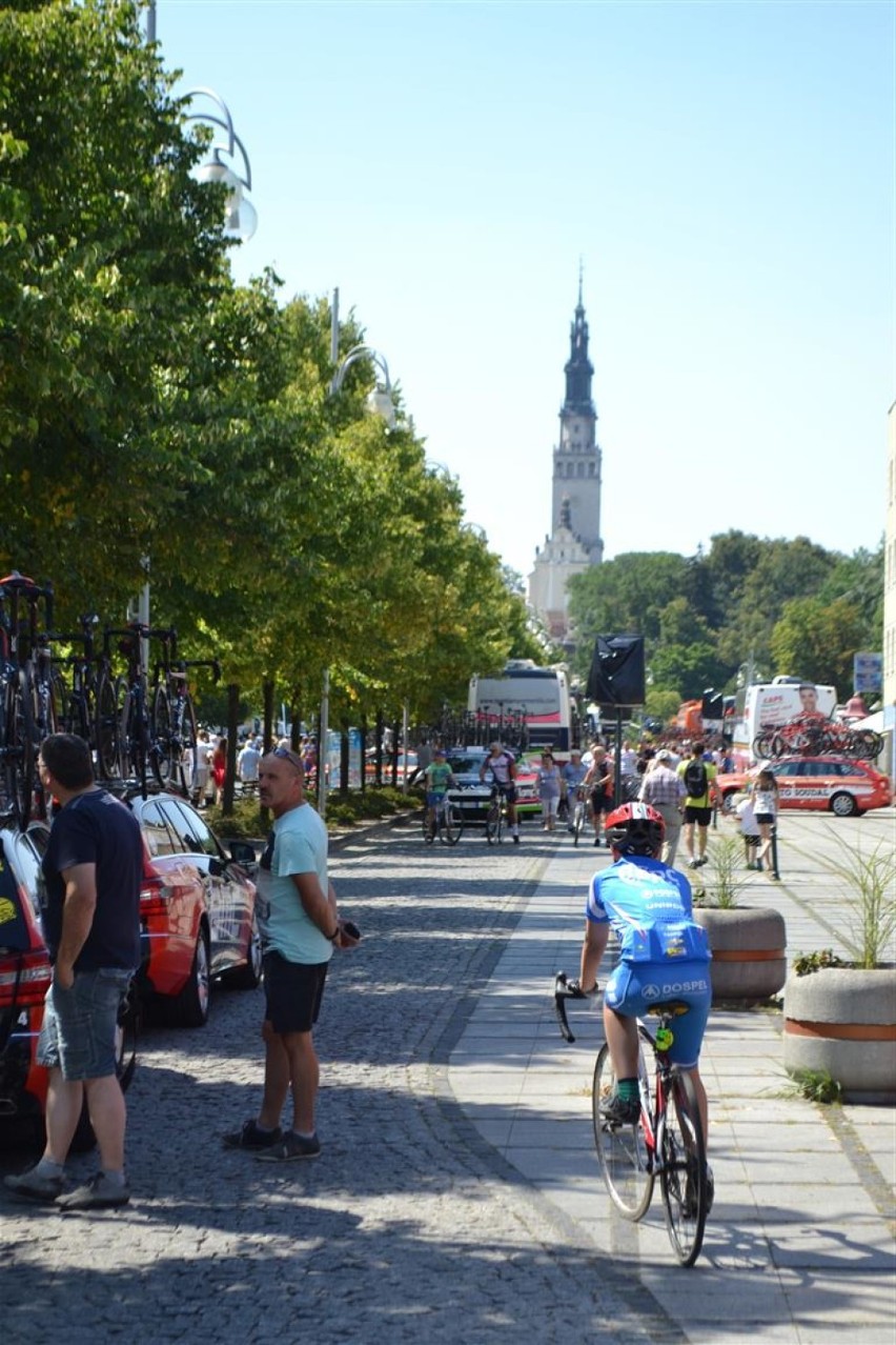 Tour de Pologne w Częstochowie. Ruszył honorowy start