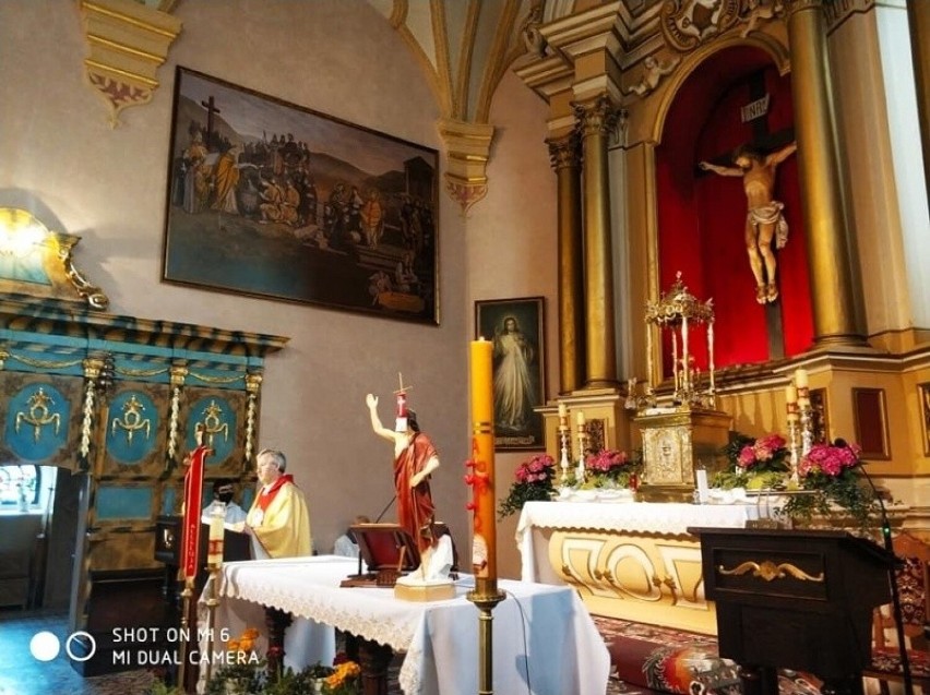Kościół w Rzgowie. Sejmik Województwa Łódzkiego przyznał dotacje na renowację ołtarza w kościele w Rzgowie 