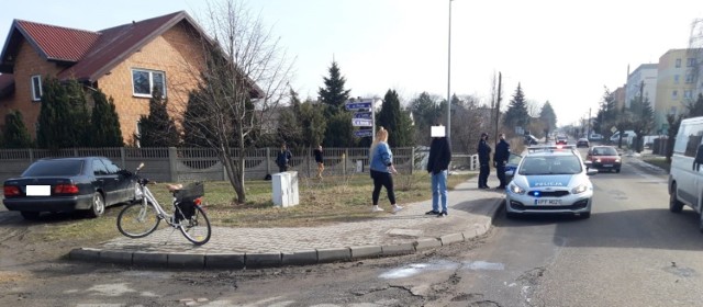 Potrącenie rowerzystki na ul. Sienkiewicza w Pajęcznie