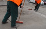 Bezrobotni sprzątają Świdnicę. Bardzo dobry pomysł