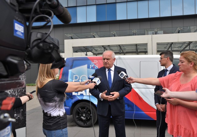 - Pierwsze ustawy związane z Polskim Ładem już wpływają do Sejmu - mówi wojewoda Władysław Dajczak.