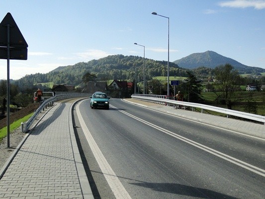 Mszana Dolna: oddano do użytku wyremontowany most na Rabie
