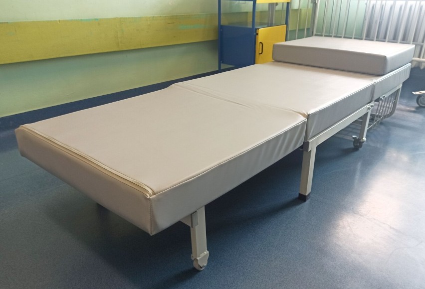 Legnicki szpital dostał 10 rozkładanych łóżek dla opiekunów małych pacjentów