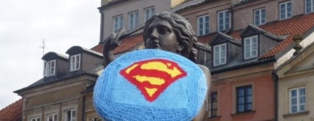 Syrenka z logiem Supermana