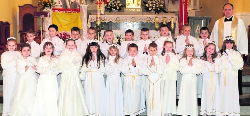 W kościele pw. św. Mikołaja w Głogowie dzieci przyjęły pierwszą komunię świętą
