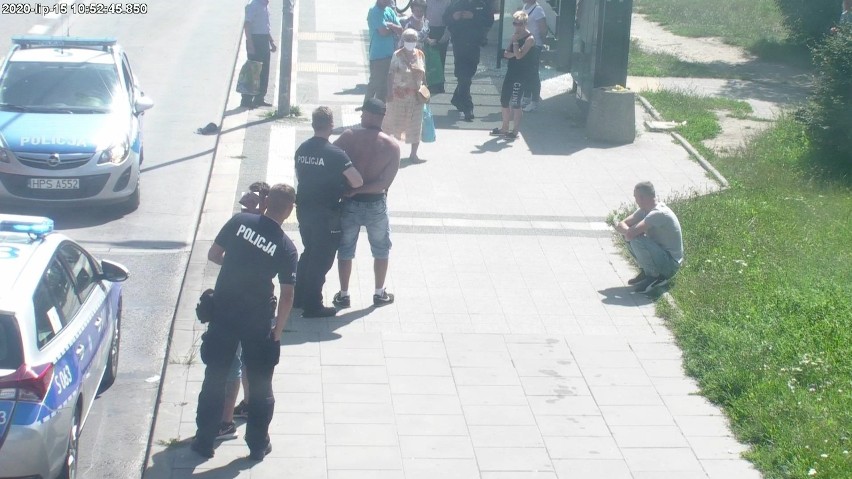 Błyskawiczna akcja straży miejskiej i policji na przystanku w Kielcach 
