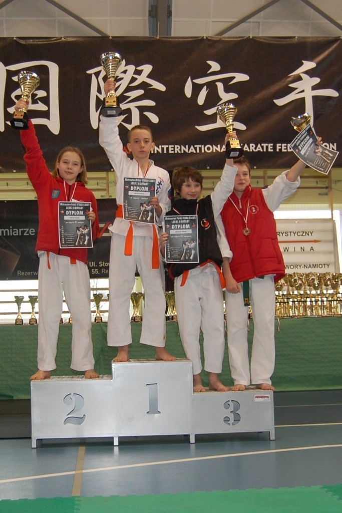 Lubliniecki Klub Oyama Karate z trzema złotymi medalami Mistrzostw Polski