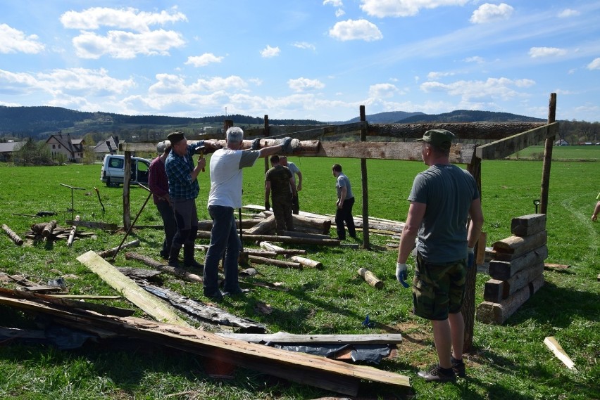 W Sękowej trwają przygotowania do rekonstrukcji Bitwy pod Gorlicami. Są już okopy, umocnienia, sztab i zasieki