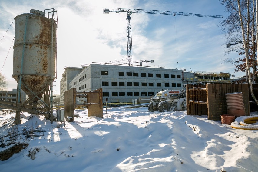 Budowa nowoczesnego szpitala ma zakończyć się wiosną 2019 r.