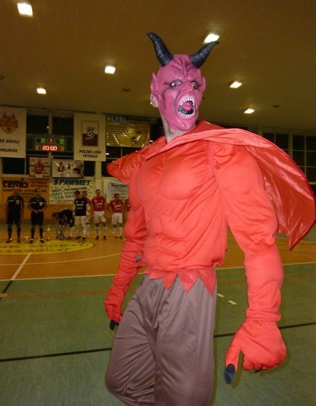 Diabeł - nowa maskotka Red Devils