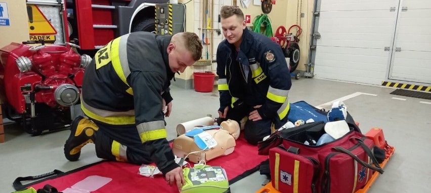 Strażacy z OSP Czermin przeprowadzili cykl szkoleń z zakresu pierwszej pomocy