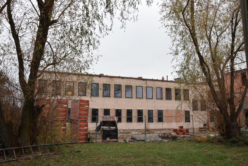 Nowa szkoła muzyczna w Wieluniu nabiera kształtów [FOTO]