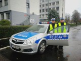 Policjanci eskortowali rodzącą do szpitala