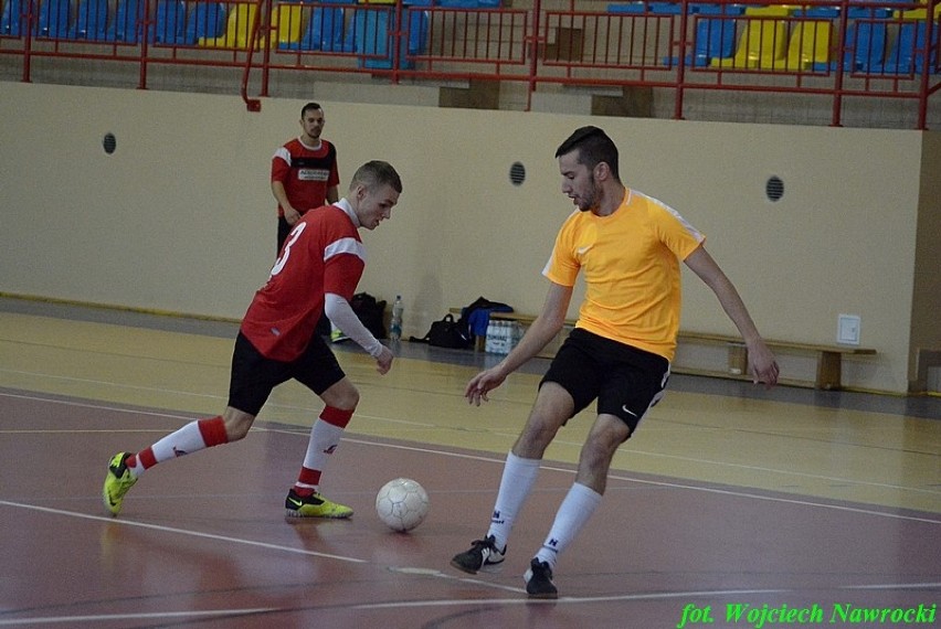 Wyniki 9. ostatniej kolejki rundy zasadniczej IX edycji Choceńskiej Ligi Futsalu [zdjęcia]