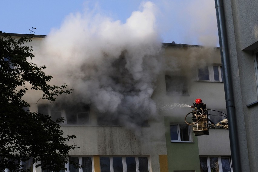 Pożar w bloku przy ul. Rojnej w Łodzi