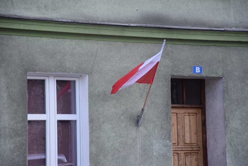 Dzień Flagi w Kaliszu. Biało-czerwona zawisła w wielu...