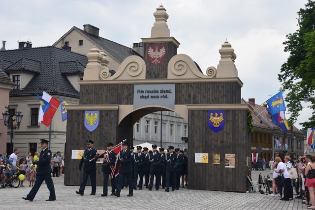 Pszczyński łuk triumfalny i obchody 100-lecia powstań śląskich