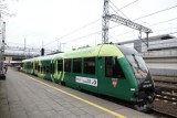 Oto pociąg Warty Poznań! Zielony skład Kolei Wielkopolskich będzie jeździł też do Grodziska. Wiemy, kiedy i kogo będzie woził. Sprawdź 