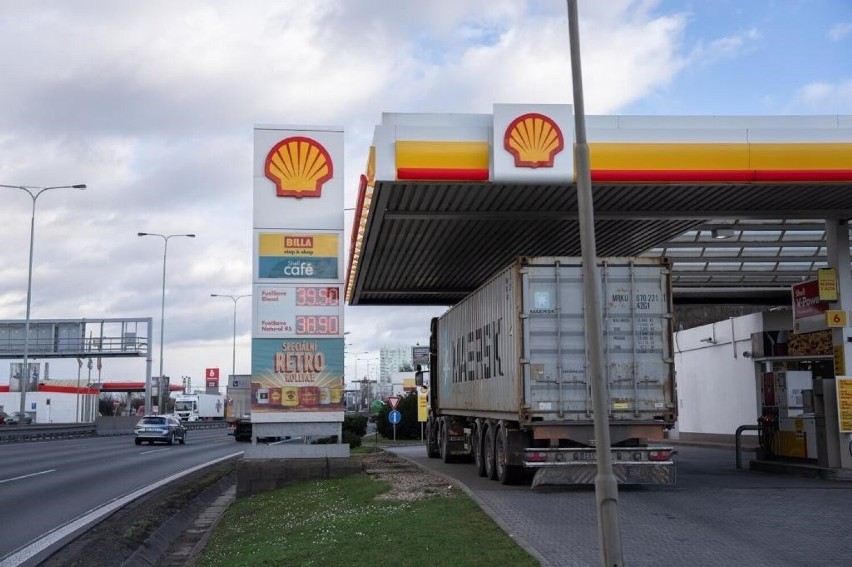 Ceny paliw na stacjach benzynowych w Czechach