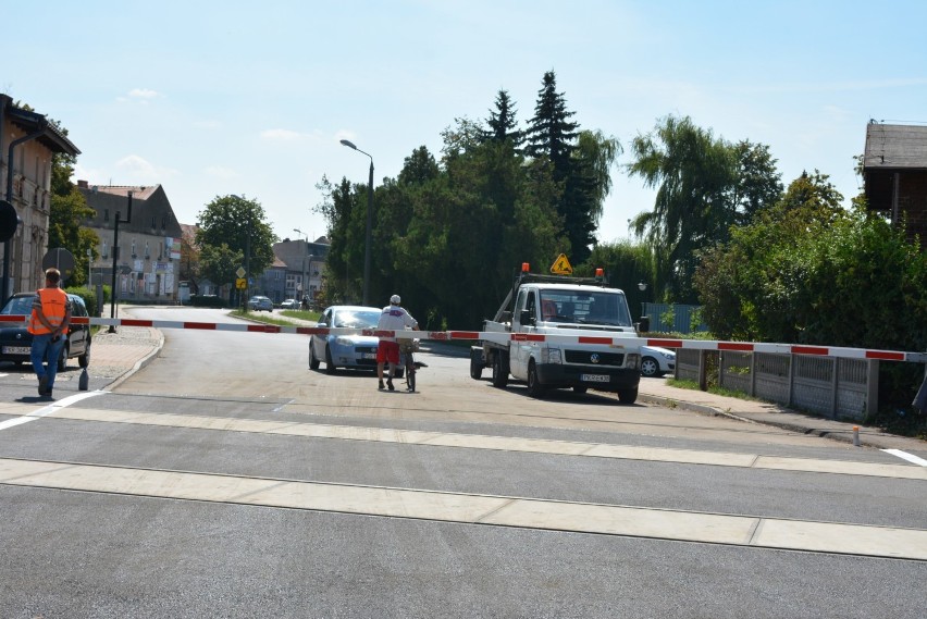 Otwarto przejazd kolejowy na ul. Kolejowej w Kobylinie [ZDJĘCIA] 