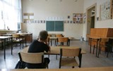 Strajk nauczycieli w Tarnowie. Egzaminy gimnazjalne mają odbyć się bez przeszkód