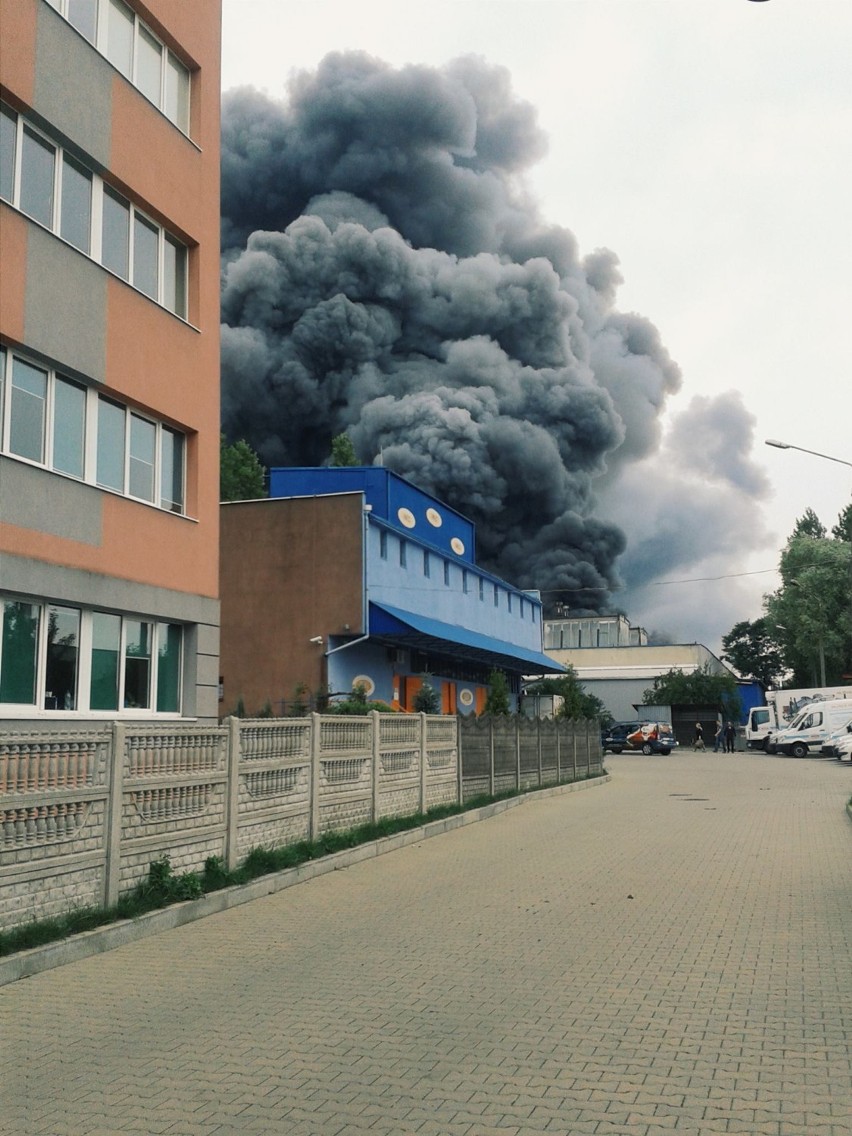 Pożar fabryki Coko-Werk w Łodzi 27.07.2015