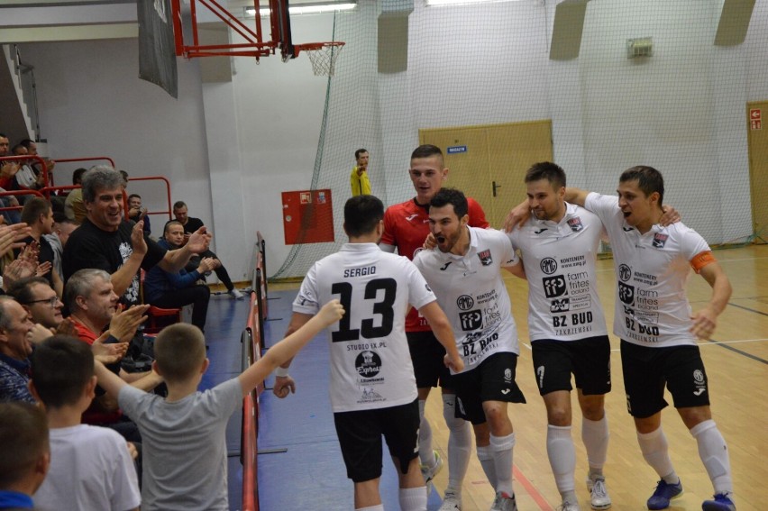 Futsal. W wymianie ciosów Team Lębork lepszy od MOKS Słoneczny Stok Białystok