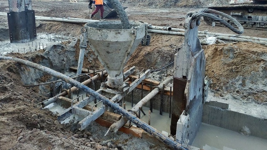 Tunel w Świnoujściu. Zobaczcie zdjęcia z bliska - tak pracuje maszyna, która wierci tunel