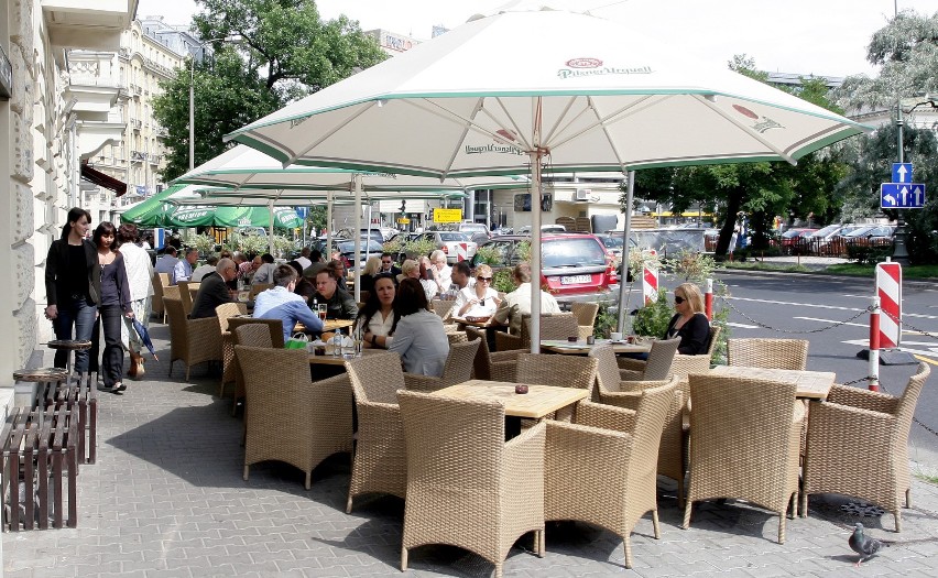 Ogródki kawiarniane w Warszawie. Można składać wnioski