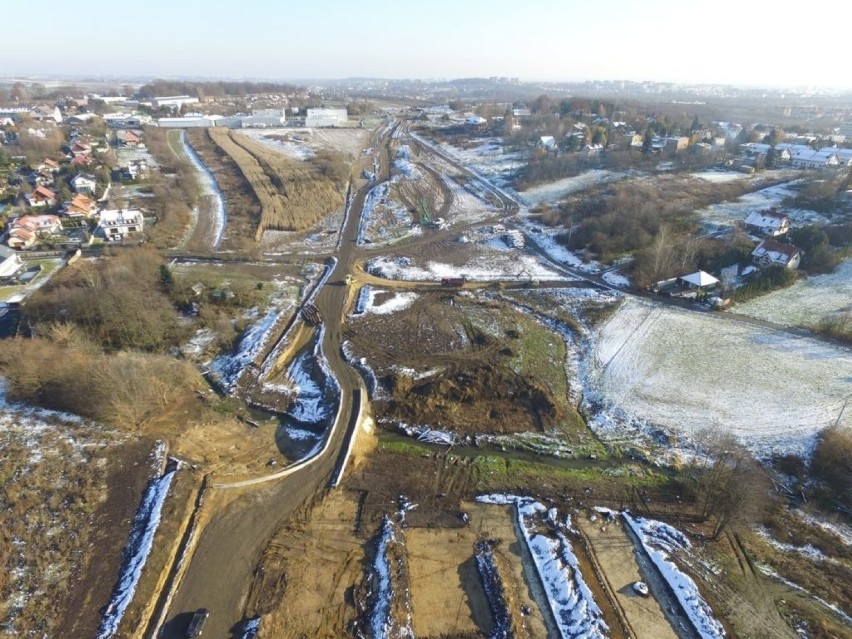 Budowa północnej obwodnicy Krakowa. Ostatnie 12 kilometrów i ring wokół miasta będzie gotowy [ZDJĘCIA] 8.1.2021