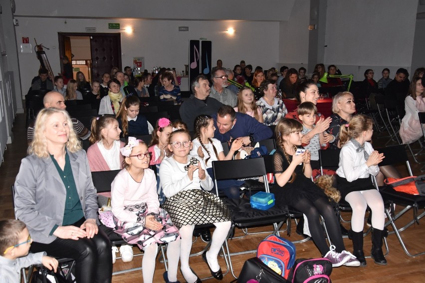 Eliminacje Powiatowe 25. Kujawsko- Pomorskiego Festiwalu Piosenki AWANS 2019 w Żninie [zdjęcia]