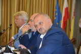 PiS zwyciężył w powiecie nyskim, ale władze może stracić. Kogo wybierze Forum Samorządowe?