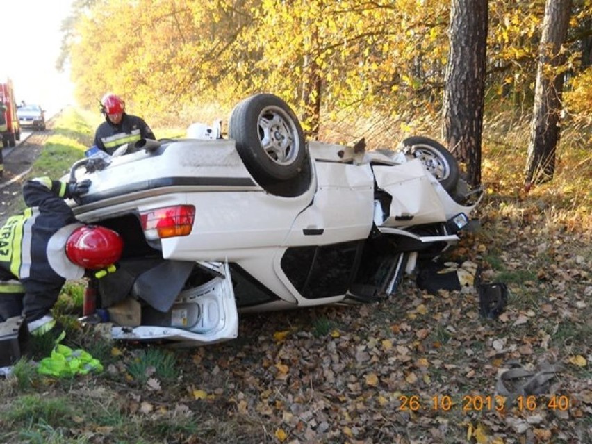 Wypadek w Smolicach. 26 października po zderzeniu BMW z...