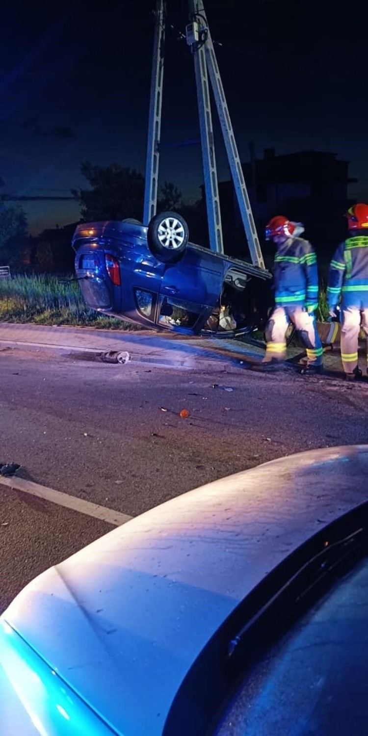 Gaszowice: pijany 17-latek stracił panowanie nad pojazdem i...